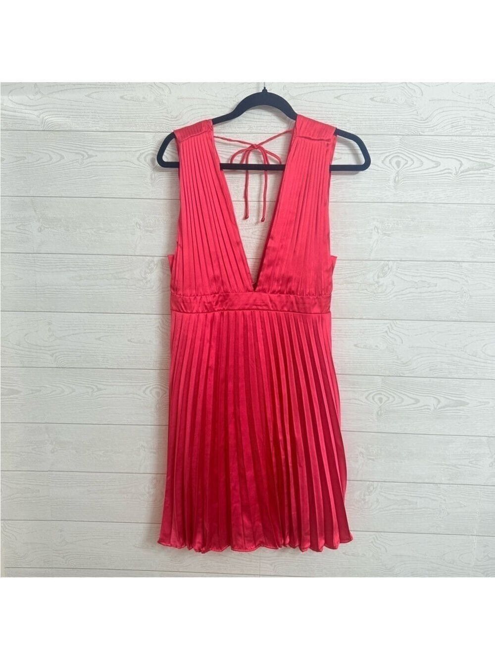 Sincerely Jules Retro Women’s Hot Pink Sleeveless Pleated Dress. Size L
